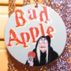 Disney Necklace - Evil Queen - Bad Apple
